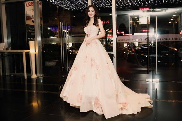Mai phương thúy,hoa hậu việt nam 2006,mai phương thúy lộng lẫy