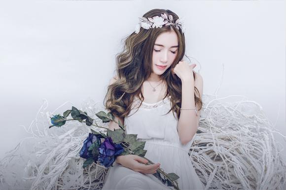 Elly Trần, Elly Trần trong bộ ảnh trắng tinh khôi, Elly Trần quay lại nghệ thuật