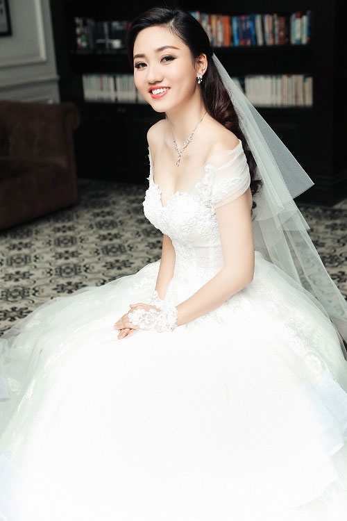 Á hậu Trà My,Á hậu Trà My hé lộ gương mặt chồng,chồng sắp cưới hơn 13 tuổi của Á hậu Trà My
