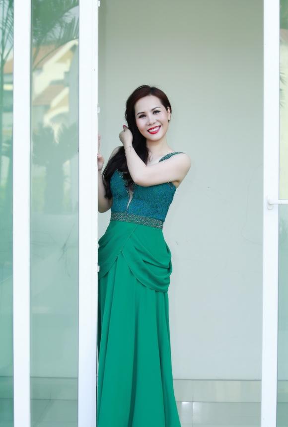 kim-chi-13-10-ngoisao 0 Nữ hoàng doanh nhân Kim Chi, Sao Việt, Ảnh đẹp Nữ hoàng doanh nhân Kim Chi