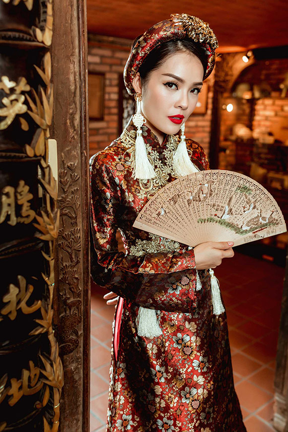 Dương Cẩm Lynh, ngọc nữ màn ảnh Việt, Dương Cẩm Lynh sắc sảo trong hình tượng phụ nữ xưa