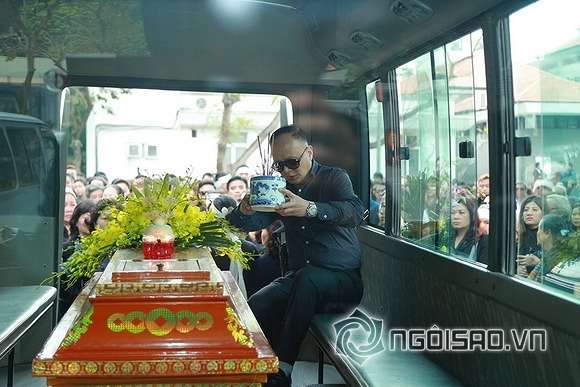 vợ con nhạc sĩ Lương Minh,vợ con nhạc sĩ Lương Minh khóc nức nở,linh cữu cố nhạc sĩ Lương Minh