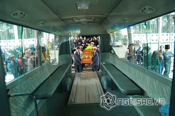vợ con nhạc sĩ Lương Minh,vợ con nhạc sĩ Lương Minh khóc nức nở,linh cữu cố nhạc sĩ Lương Minh