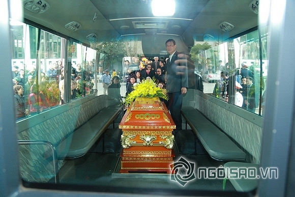 vợ con nhạc sĩ Lương Minh,vợ con nhạc sĩ Lương Minh khóc nức nở,linh cữu cố nhạc sĩ Lương Minh