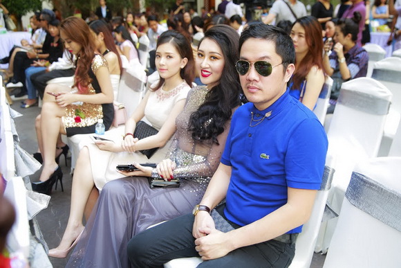 sammy-dung-83-5-ngoisao 7 Sammy Dung, Bầu Hòa, Sao việt