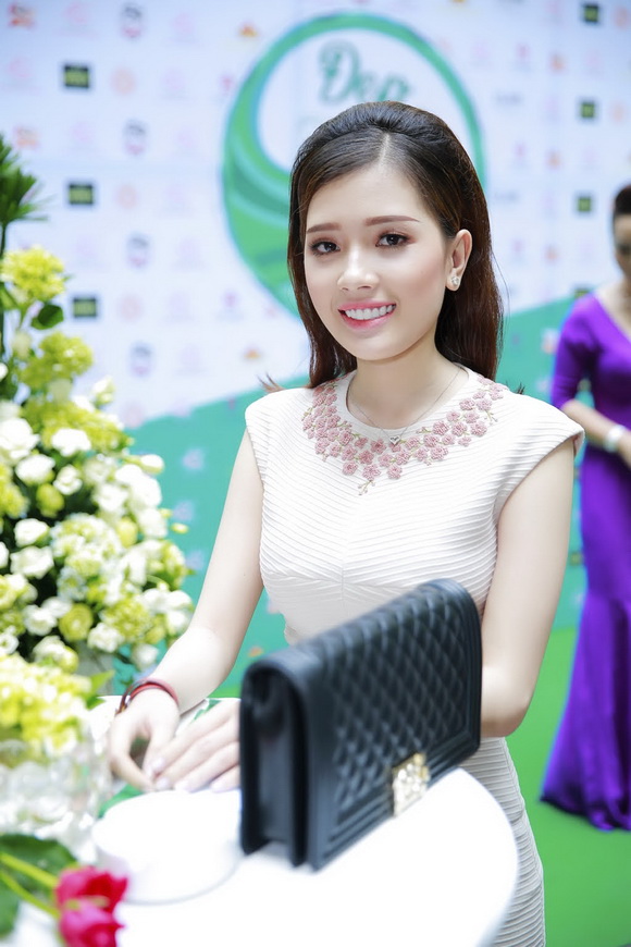 sammy-dung-83-6-ngoisao 6 Sammy Dung, Bầu Hòa, Sao việt