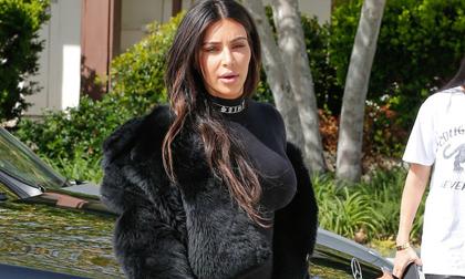 Kim Kardashian, con trai Kim Kardashian, Kim siêu vòng ba