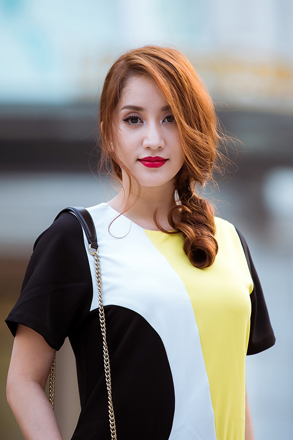 Khánh Thi, Kiện tướng dancesport, mê đắm với street style trẻ trung của Khánh Thi