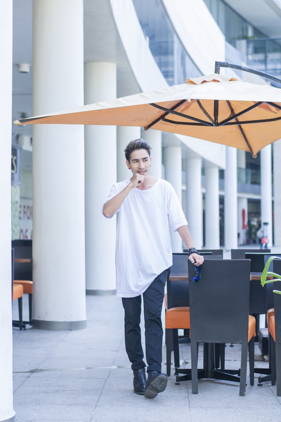 Vương Anh, Diễn viên Vương Anh, Ca sĩ Vương Anh