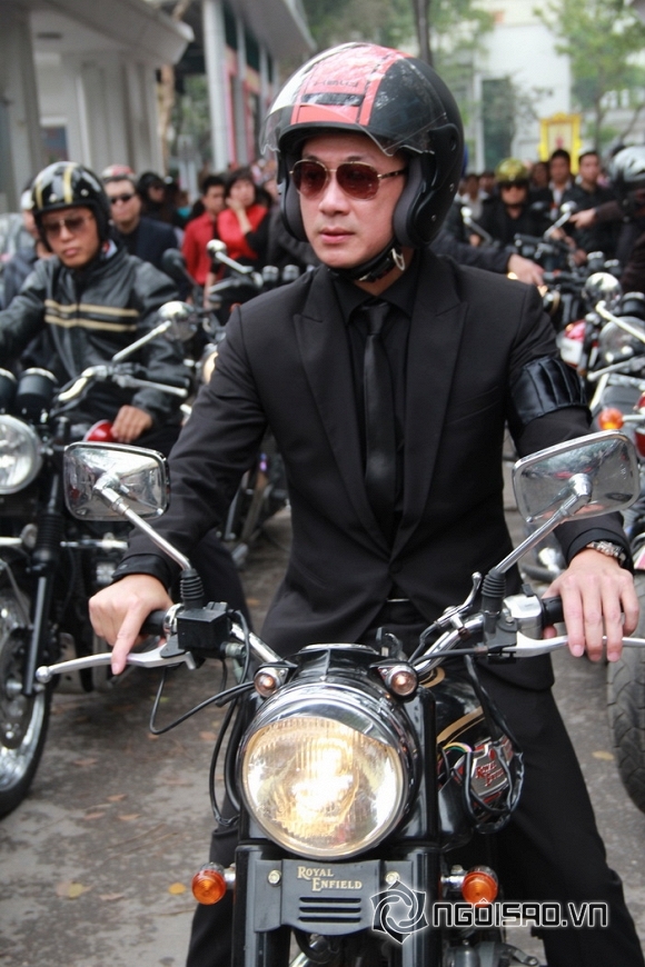 đám tang Trần Lập,MC Anh Tuấn đi xe của Trần Lập,MC Anh Tuấn diễu hành trên xe của Trần Lập
