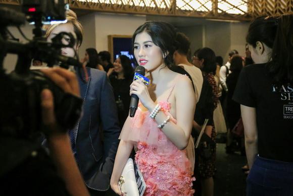 Hoa khôi Emily Hồng Nhung, Emily Hồng Nhung, Hot girl Emily Hồng Nhung