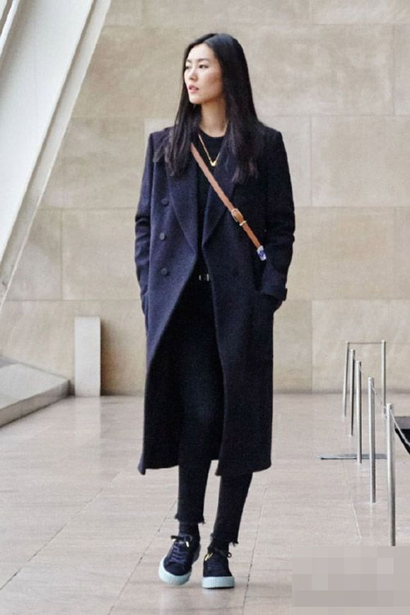 Liu Wen,siêu mẫu Liu Wen,street style của Liu Wen 