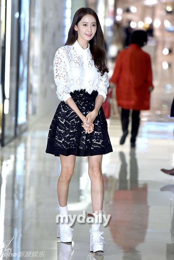 Yoona,vẻ đẹp của Yoona,gu thời trang của Yoona, vẻ đẹp pha lê