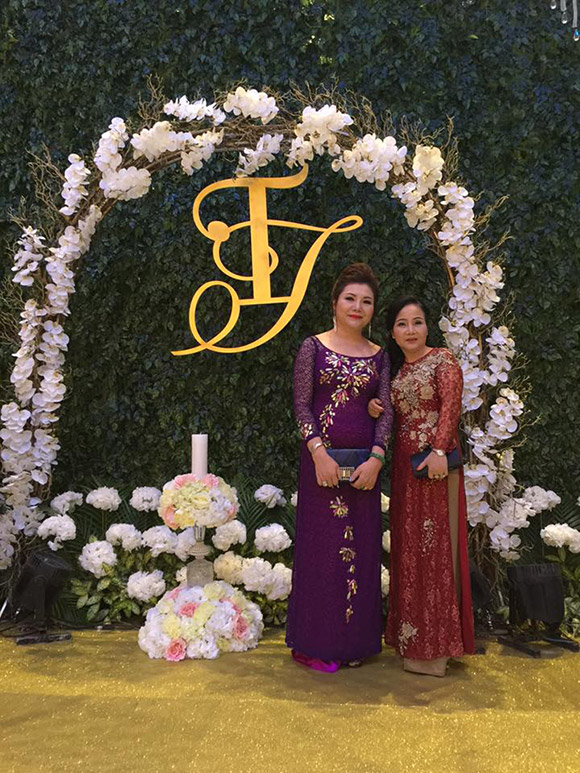 ca sĩ Nhật Thu, Nhật Thu lên xe hoa, Nhật Thu lộ bụng bầu trong lễ cưới