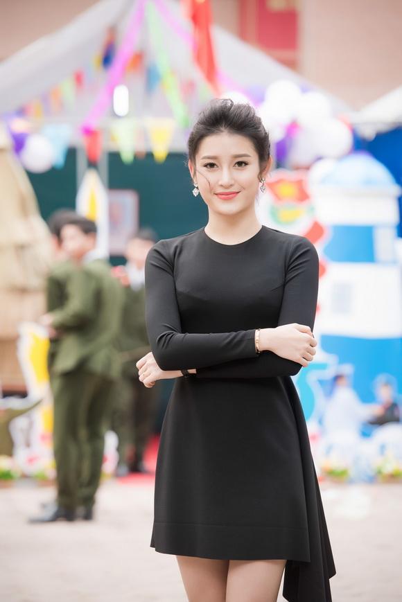 Á hậu huyền my,hoa hậu việt nam 2014,huyền my diện váy 2 triệu