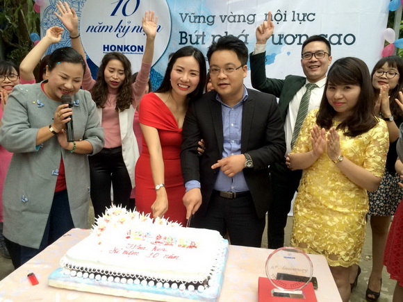 honkon-viet-nam-293-1-ngoisao 6 Honkon Việt Nam, Cung cấp thiết bị trị liệu và thẩm mỹ, Tập đoàn Honkon