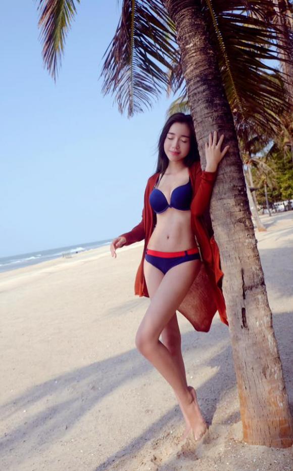 Elly Trần, Elly Trần bikini, Elly Trần gợi cảm