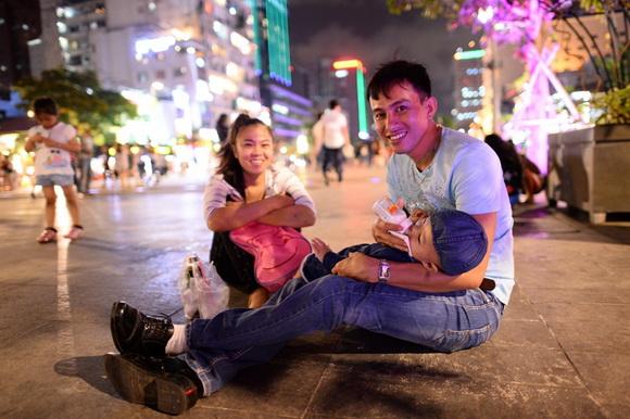 khoanh-khac-yeu-thuong-313-8-ngoisao 2 Khoảnh khắc yêu thương giữa đời thường, Bộ ảnh cảm động, Bộ ảnh ấn tượng