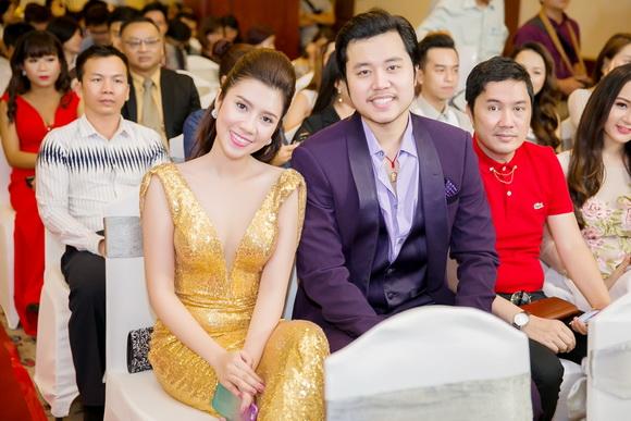 Dương Yến Nhung, Á khôi nhan sắc Dương Yến Nhung, Sao việt