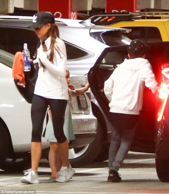  Harper Beckham, thời trang  Harper Beckham, con gái David Beckham