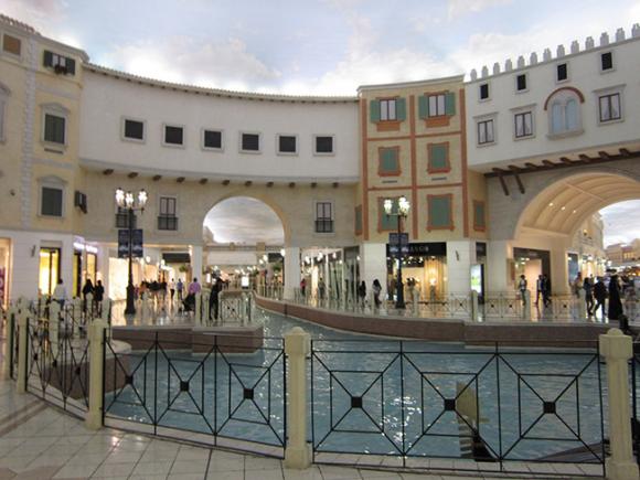 Vilaggio Shopping, trung tâm mua sắm có trần nhà như bầu trời, trung tâm mua sắm độc nhất