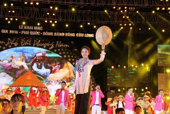 Dương Quốc Hưng, Ca sĩ Dương Quốc Hưng, Sao Việt, Năm du lịch quốc gia 2016