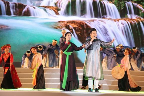 Dương Quốc Hưng, Ca sĩ Dương Quốc Hưng, Sao Việt, Năm du lịch quốc gia 2016