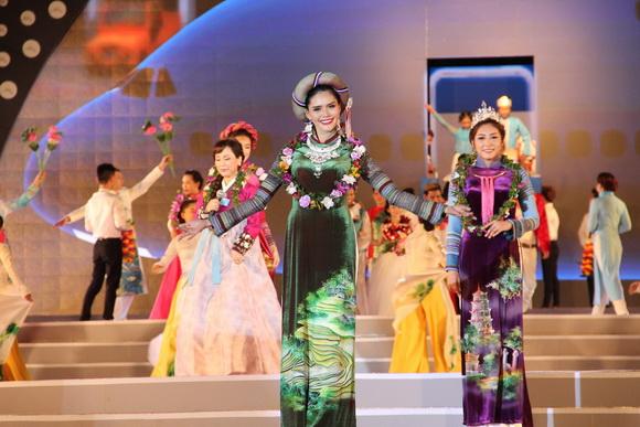 Dương Quốc Hưng, Ca sĩ Dương Quốc Hưng, Sao Việt, Năm du lịch quốc gia 2016