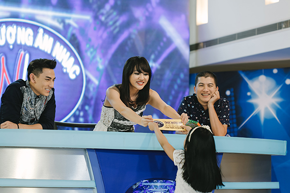 Văn Mai Hương,  Vietnam Idol Kids, sao việt