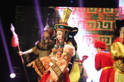 Chuồn Chuồn Giấy, Cười xuyên việt, Nhóm hài Chuồn Chuồn Giấy