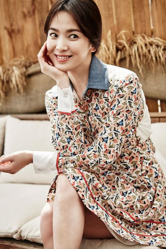 Song Hye Kyo,Song Hye Kyo tụ tập ăn uống,dàn diễn viên Hậu duệ mặt trời