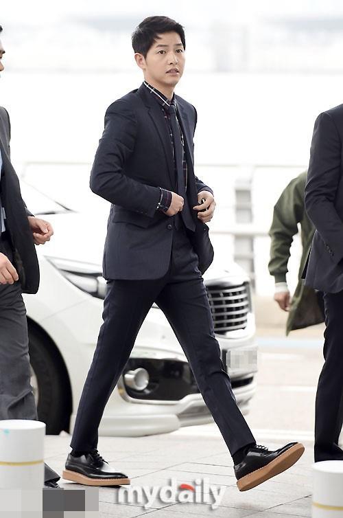 Song Joong Ki, Song Joong Ki thời trang sân bay, diễn viên Song Joong Ki