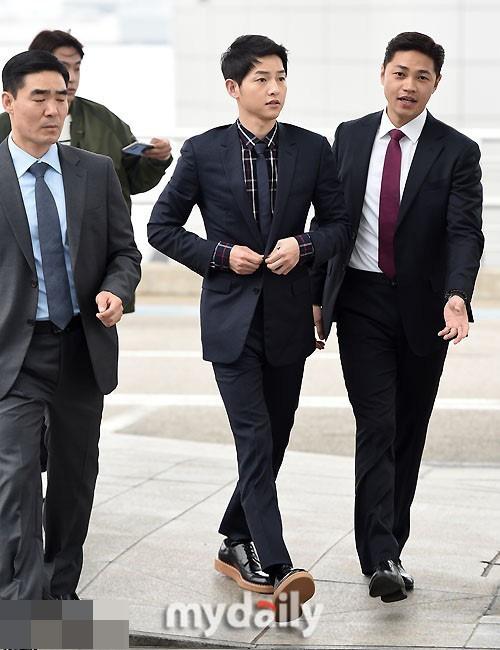 Song Joong Ki, Song Joong Ki thời trang sân bay, diễn viên Song Joong Ki