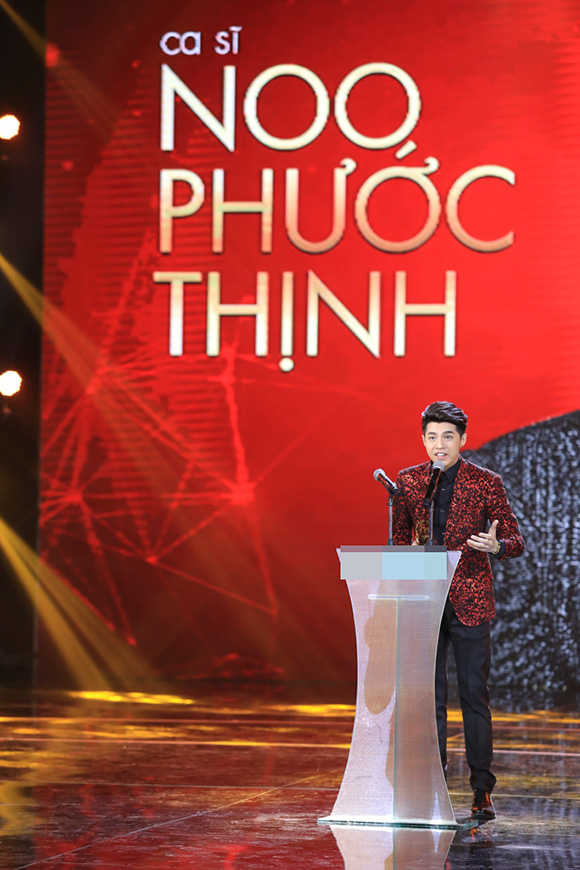 Đông Nhi, Đông Nhi chiến thắng áp đảo, Ca sĩ được yêu thích nhất, HTV AWards 2016