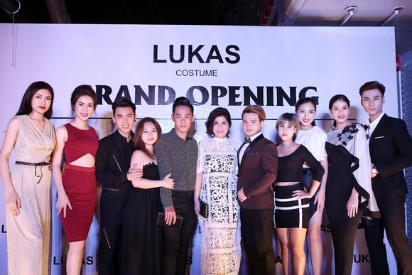 Kenbi Khánh Phạm, Ông trùm chân dài 9X Kenbi Khánh Phạm, Sao Việt, Thời trang Lukas