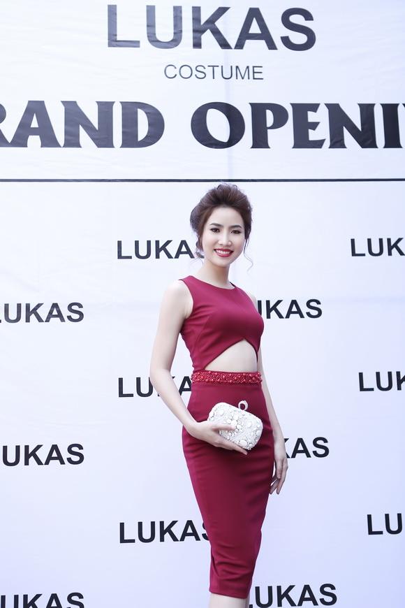 Kenbi Khánh Phạm, Ông trùm chân dài 9X Kenbi Khánh Phạm, Sao Việt, Thời trang Lukas