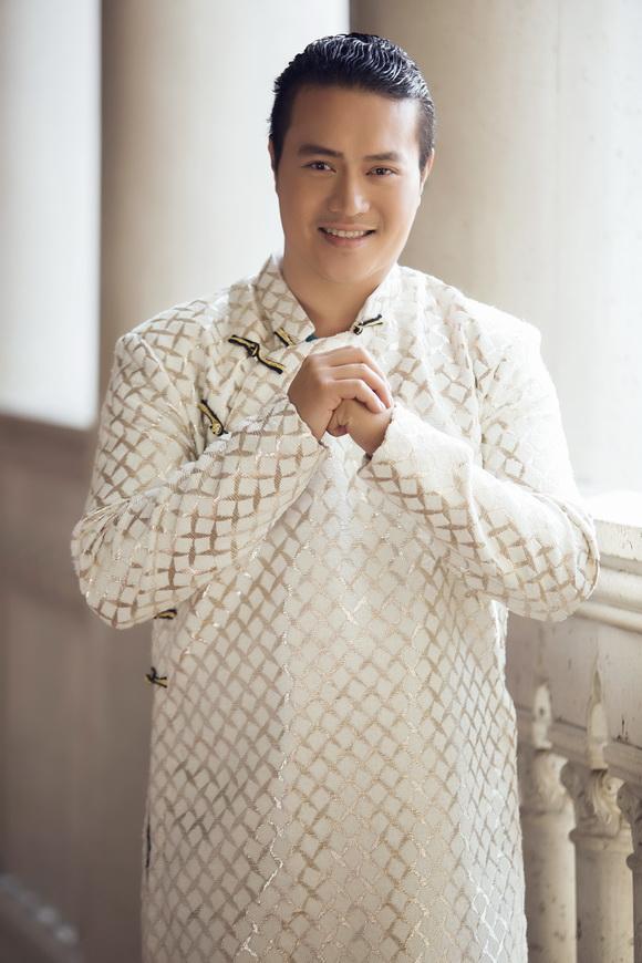 Ông bầu Minh Chánh, Minh Chánh, Sao việt