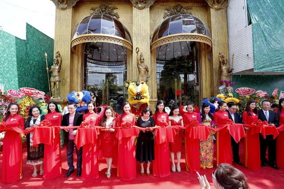 angel-beauty-45-3-ngoisao 6 Angel Beauty, Chăm sóc da công nghệ cao, Mã Đào Ngọc Bích