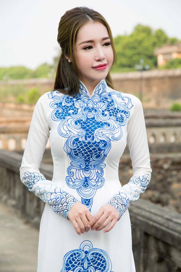 Kinh Thành Huế, Elly Trần, Festival Huế, sao việt, sao mặc áo dài