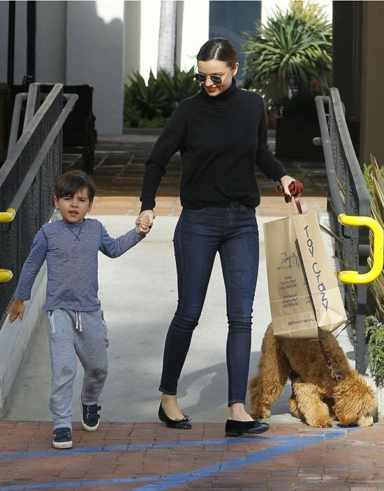 bé Flynn,Flynn lớn phổng phao, Miranda Kerr và Orlando, con trai miranda kerr