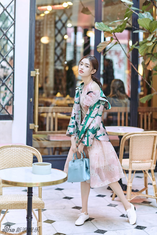 ‘Mỹ nhân ngư’ Lâm Duẫn, Lâm Duẫn, sao Hoa ngữ