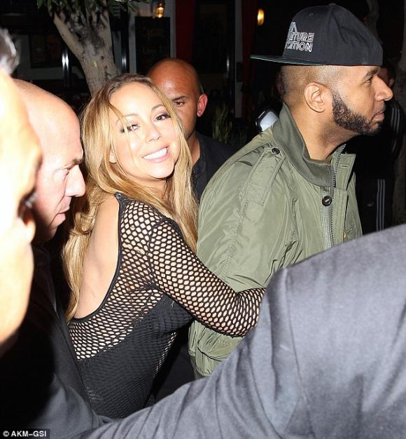 Mariah Carey, ca sĩ Mariah Carey, Mariah Carey mặc váy lưới, Mariah Carey hớ hênh, Mariah Carey đi hộp đêm, sao ngoại