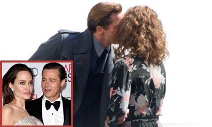 sao Hollywood,Brad Pitt,Angelina Jolie,Brad Pitt được fan nữ vây kín