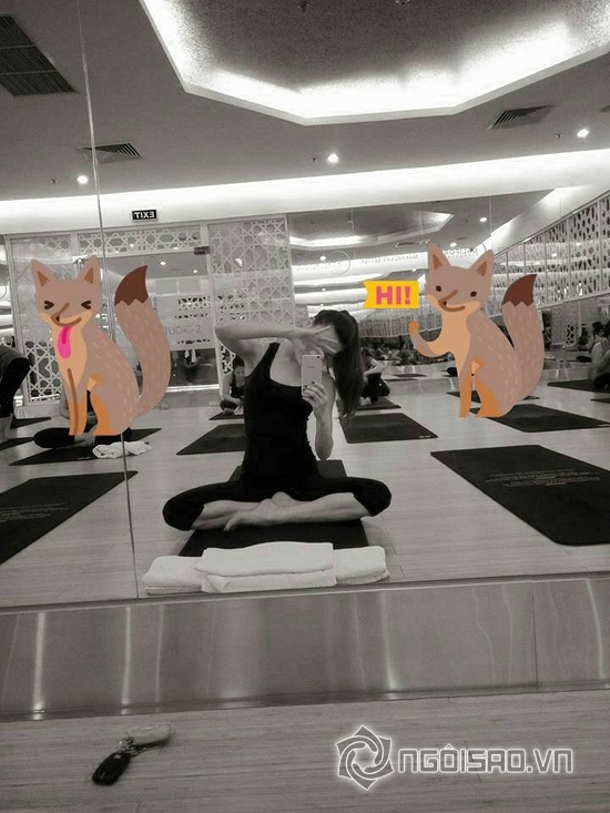 hà hồ, hồ ngọc hà, hà hồ tập yoga, hà hồ sợ bị theo dõi, sao việt, sao việt tập yoga