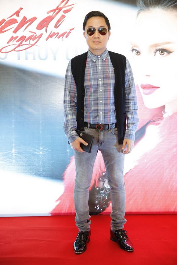 bau-hoa-125-1-ngoisao 8 Bầu Hòa, doanh nhân Huỳnh Hoa, Sao Việt, Cao Thùy Linh