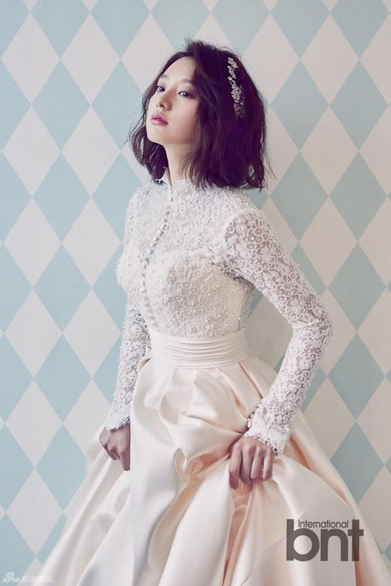 Nữ phụ 'Hậu duệ mặt trời', Kim Ji Won, Nữ phụ 'Hậu duệ mặt trời' Kim Ji Won, sao hàn, sao phim hậu duệ mặt trời