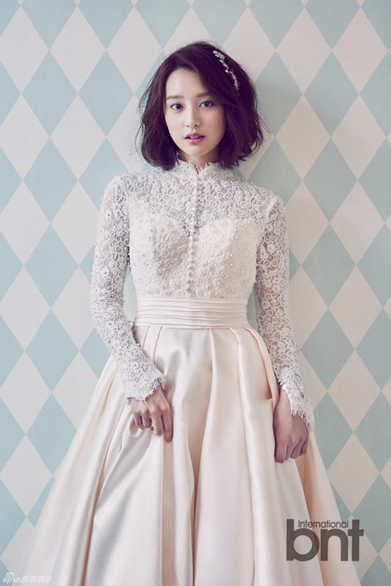 Nữ phụ 'Hậu duệ mặt trời', Kim Ji Won, Nữ phụ 'Hậu duệ mặt trời' Kim Ji Won, sao hàn, sao phim hậu duệ mặt trời