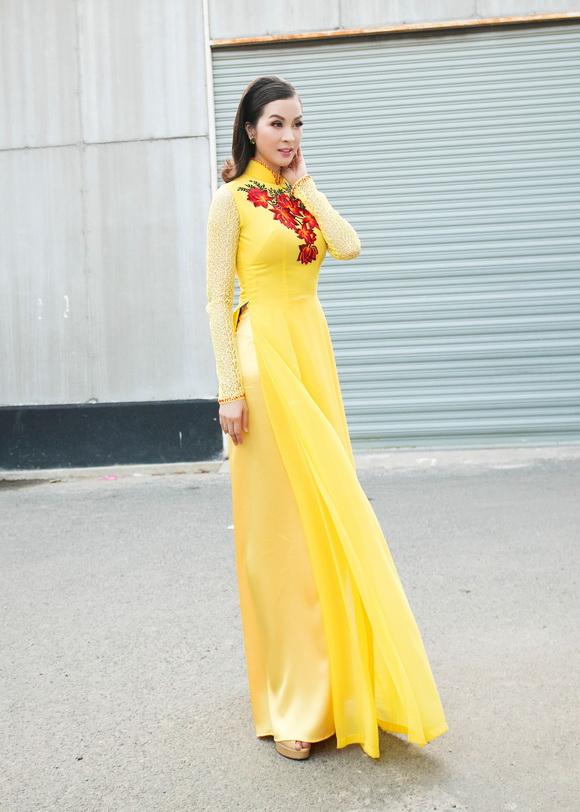 Mc thanh mai,thanh mai diện áo dài,thanh mai duyên dáng