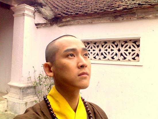 ,đời sống sóng gió của sao Việt, sao việt, sao cạo tóc, cạo đầu, mỹ nhân trọc đầu, sao đi tu