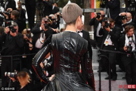Lý Vũ Xuân, Lý Vũ Xuân Cannes, Lý Vũ Xuân đầu tư 58 tỷ, Lý Vũ Xuân mặc xấu, sao hoa ngữ